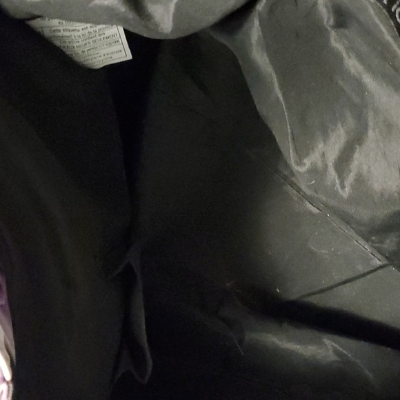 COPY - Women's fiorelli purse beautiful purple and black with purple roses mint… - Picture 3 of 5